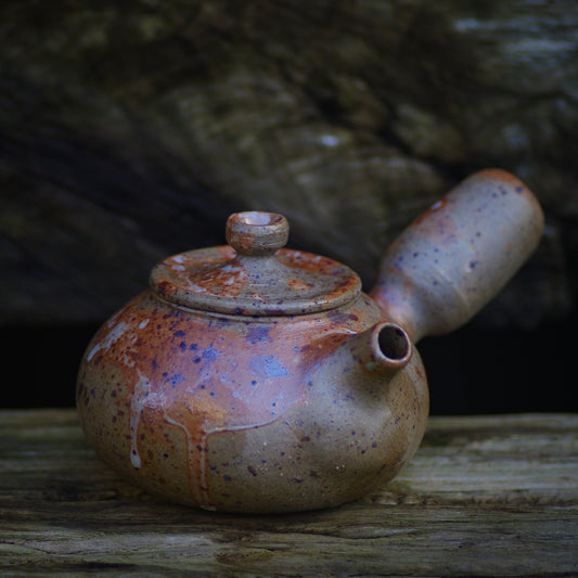 small sidehandle teapot