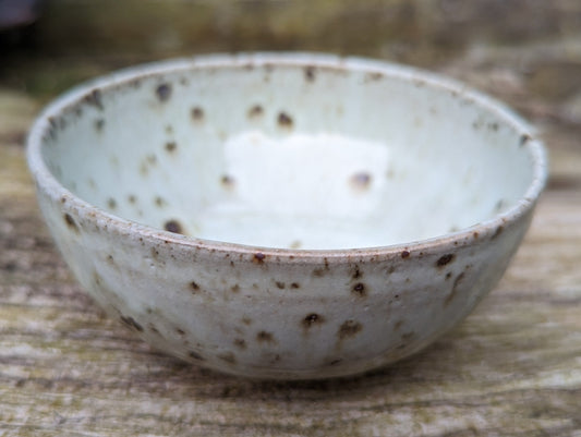 Ash reduction bowl